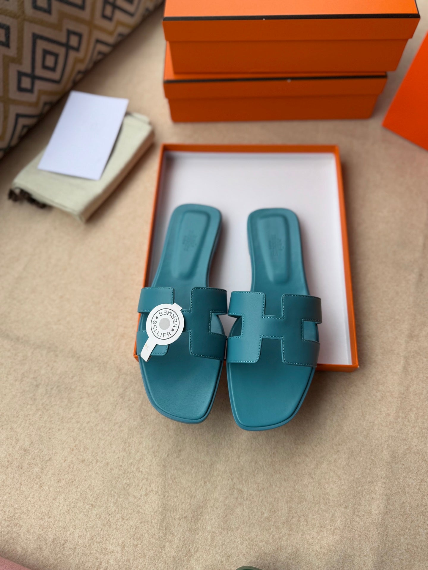 0RAN SANDALS IN SAPPHIRE BLUE CALFSKIN、mysite、Cacoeks