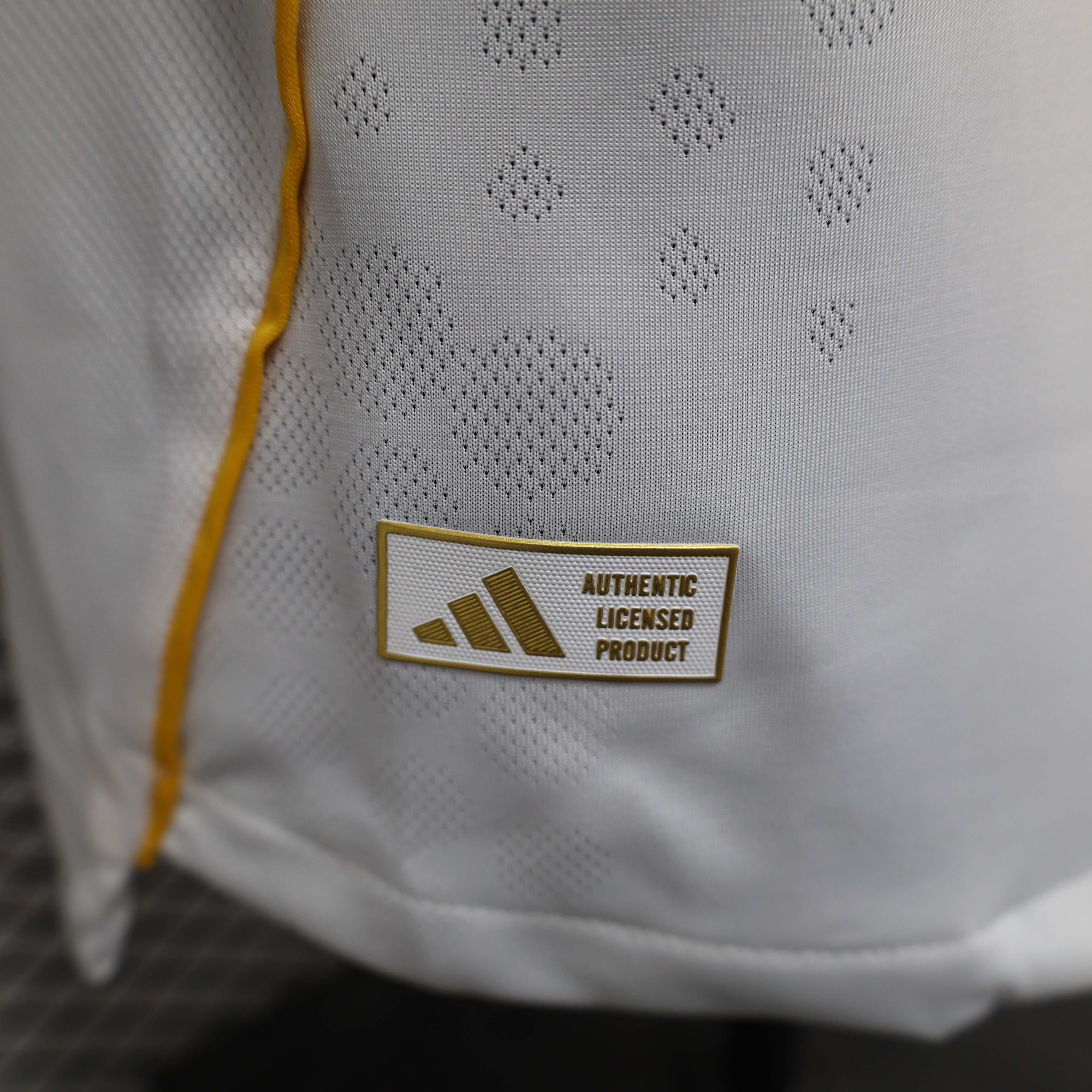 2025/2026 Player Version Real Madrid Home Football Shirt1:1 Thai Quality:football jersey mysite: unitedjerseyfootball 邓江浪:football