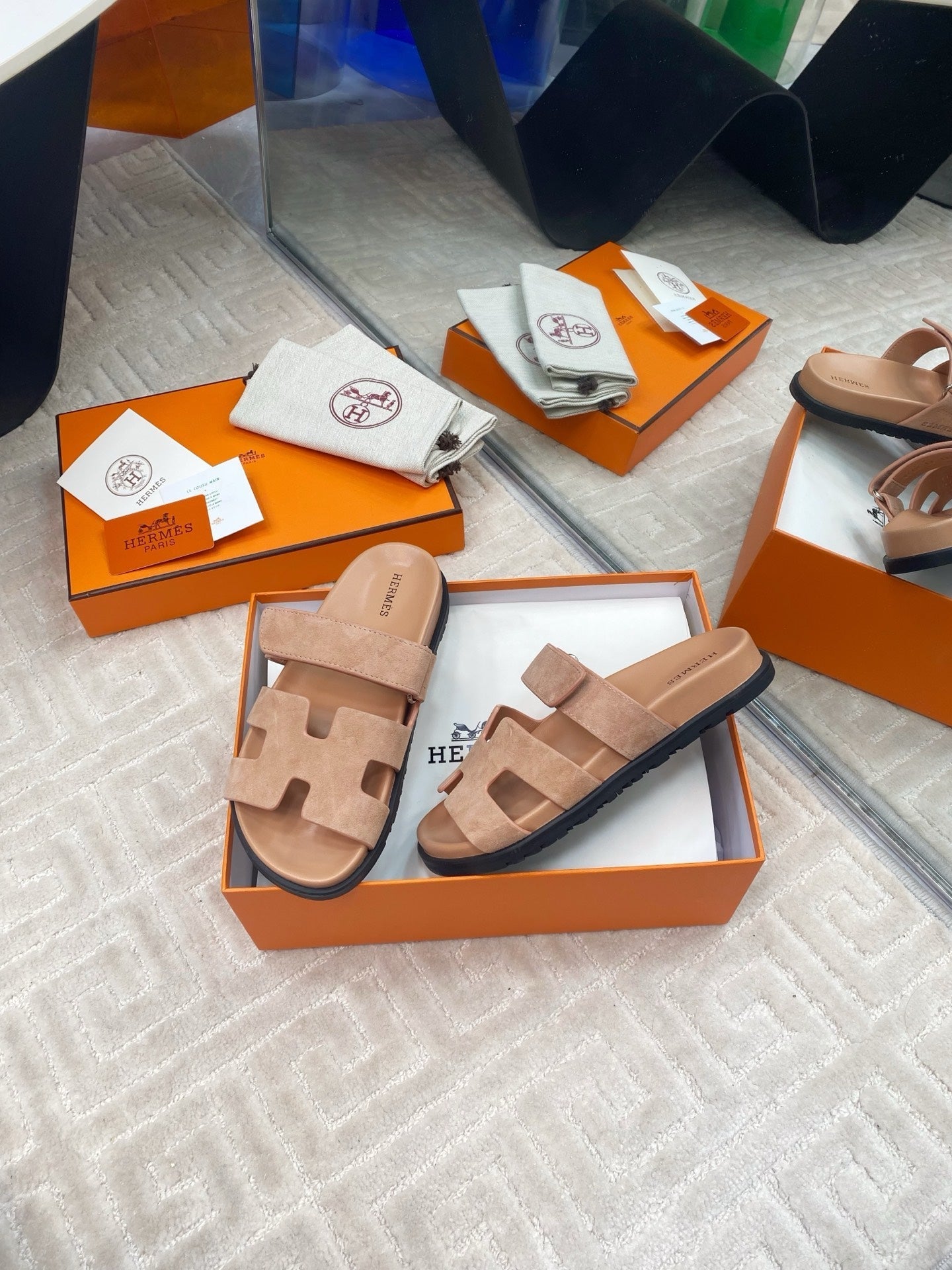 HM CHYPRE SANDALS IN DARK BEIGE SUEDE、mysite、Cacoeks