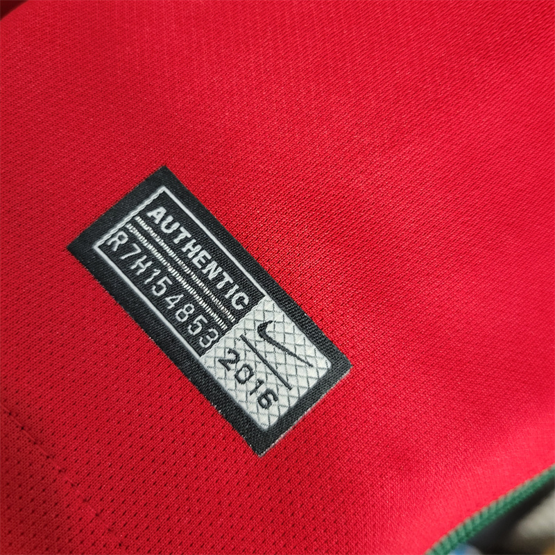ManixJersey.com | Retro Portugal 16-17 Home Stadium Long Sleeve Jersey -Customize Name, Number and Patch | Worldwide Shipping
