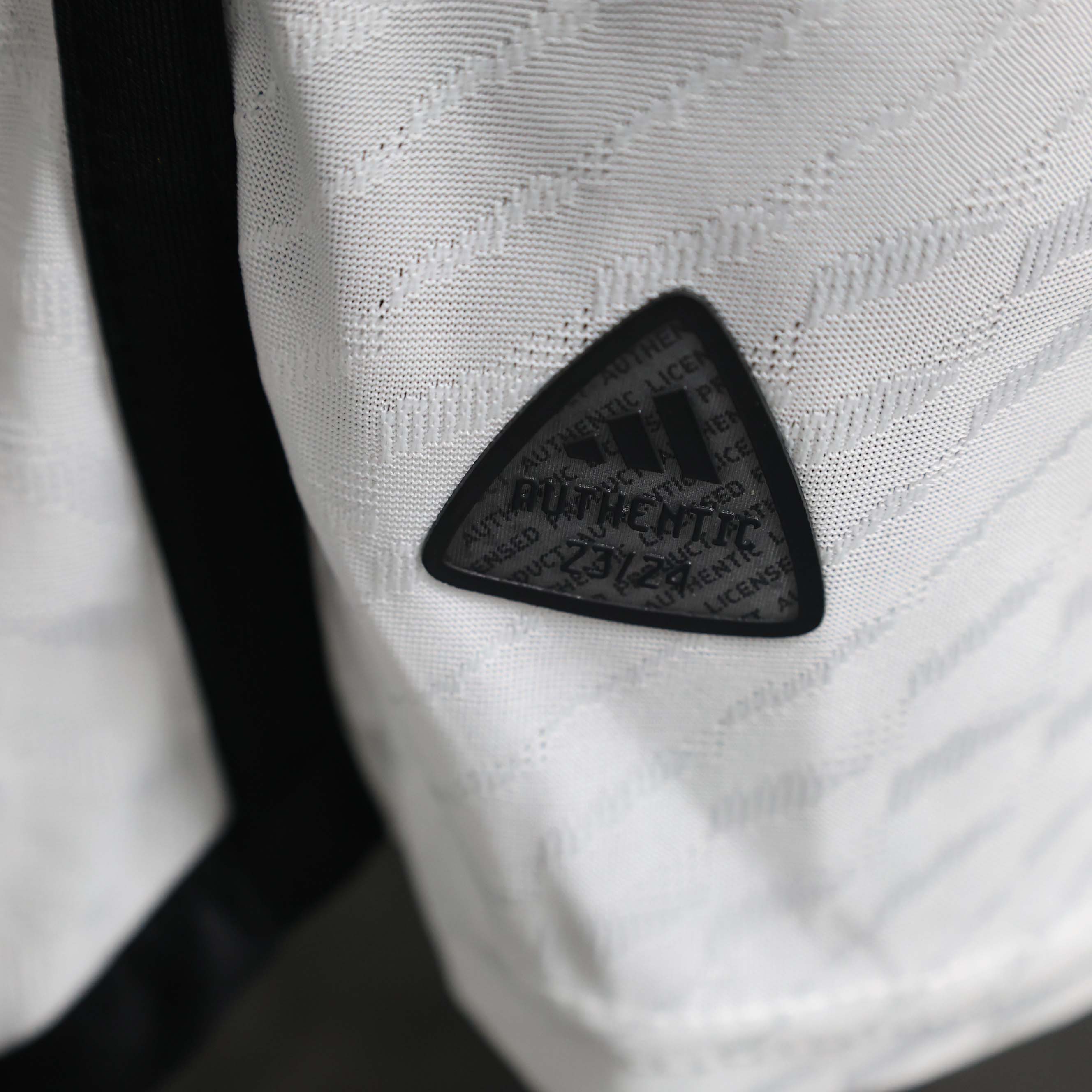 2023/2024 Player Version Fulham Home Football Shirt 1:1 Thai Quality:football jersey mysite: unitedjerseyfootball 邓江浪:football