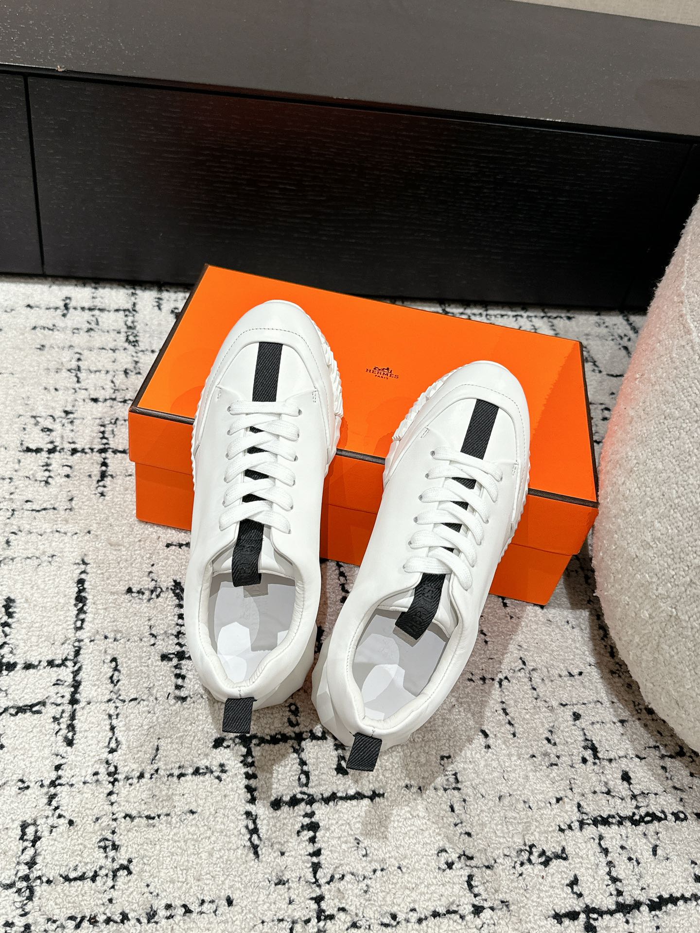 BOUNCING SNEAKER IN WHITE MIX BLACK CALFSKIN、mysite、Cacoeks