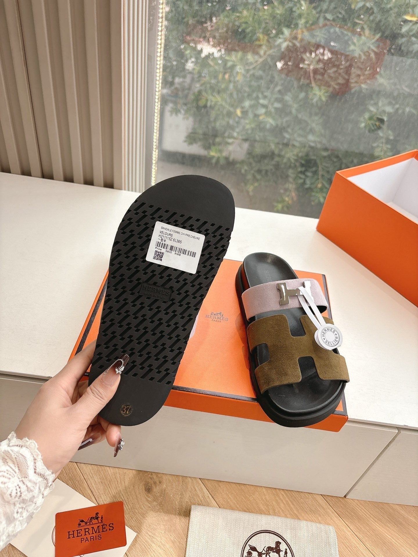 CHYPRE SANDAL IN LIGHT PINK MIX CHOCOLATE BROWN SUEDE、mysite、Cacoeks