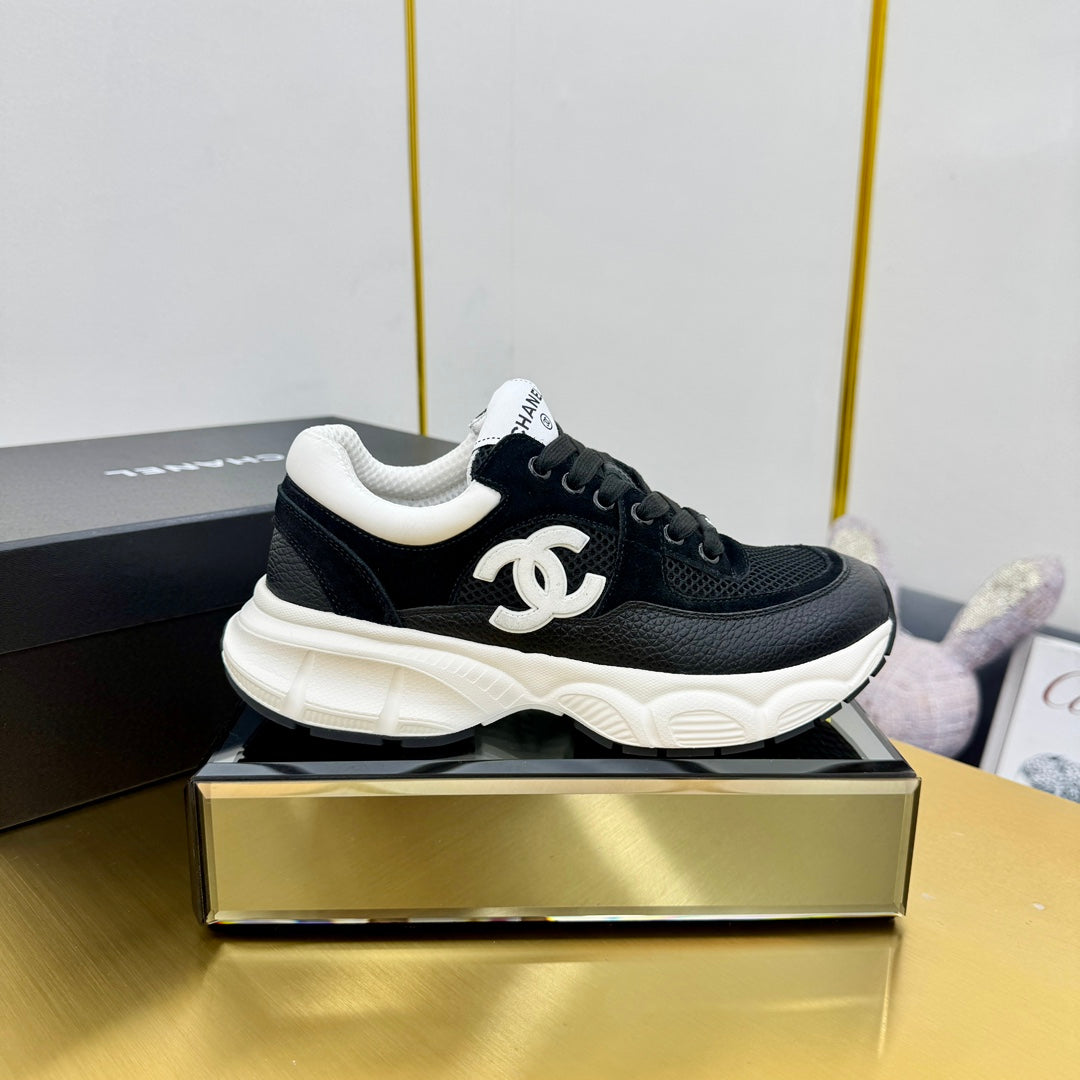 SNEAKER IN BLACK WITH WHITE LOGO CALFSKIN AND MESH、mysite、Cacoeks