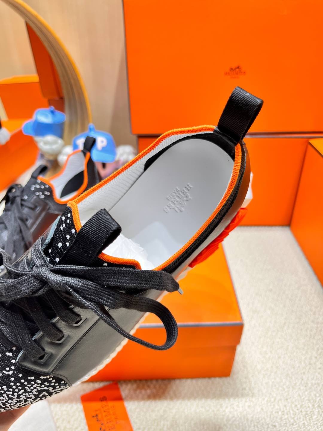 DEPART SLIP-ON SNEAKER IN WHITE MIX BLACK KNIT AND CALFSKIN、mysite、Cacoeks