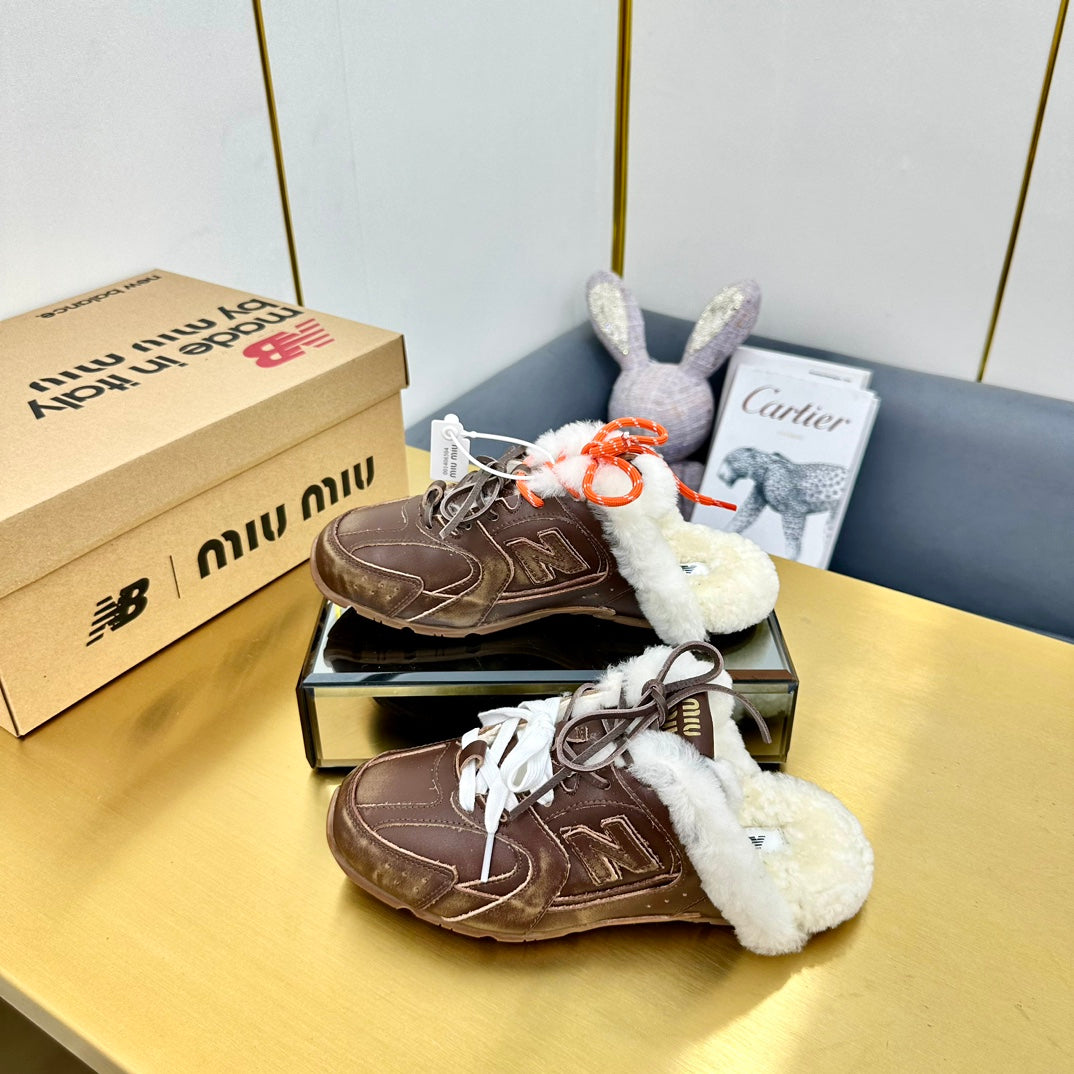 MIUxNB 530 SNEAKER MULES IN BROWN CALFSKIN SHEARLING、mysite、Cacoeks