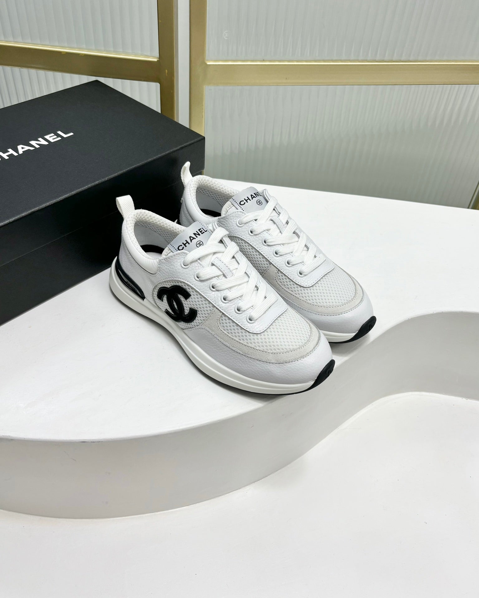 SNEAKER IN WHITE SUEDE AND BREATHABLE MESH、mysite、Cacoeks