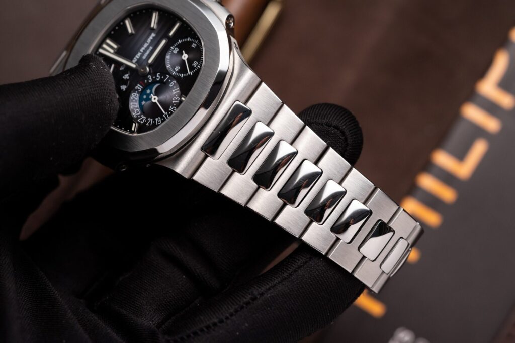 Đồng Hồ Patek Philippe Nautilus 5712 Replica 11 PPF V2 Full Chức Năng (8)