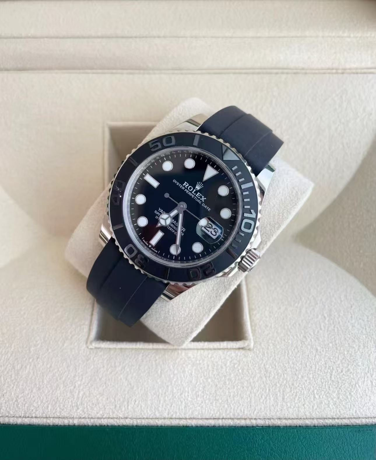 Rolex Yacht Master White Gold Super Clone SwissReplica Watch OysterFlex Rubber Strap Ref 226659-3235 Swiss Movement