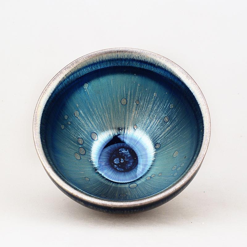 GEEK BAR-https://www.hot-toy.com/