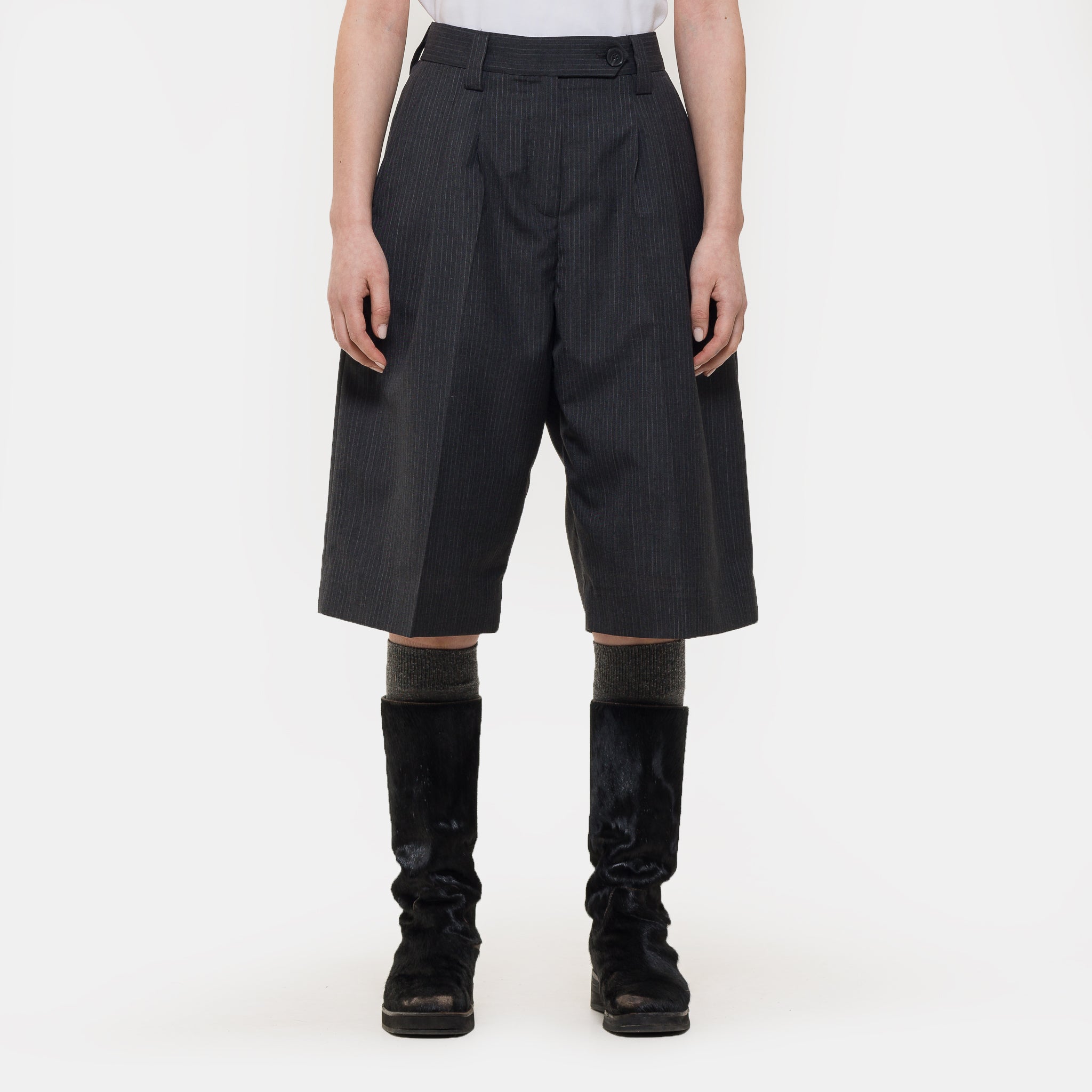 Favorite Short in Dark Grey Pinstripe