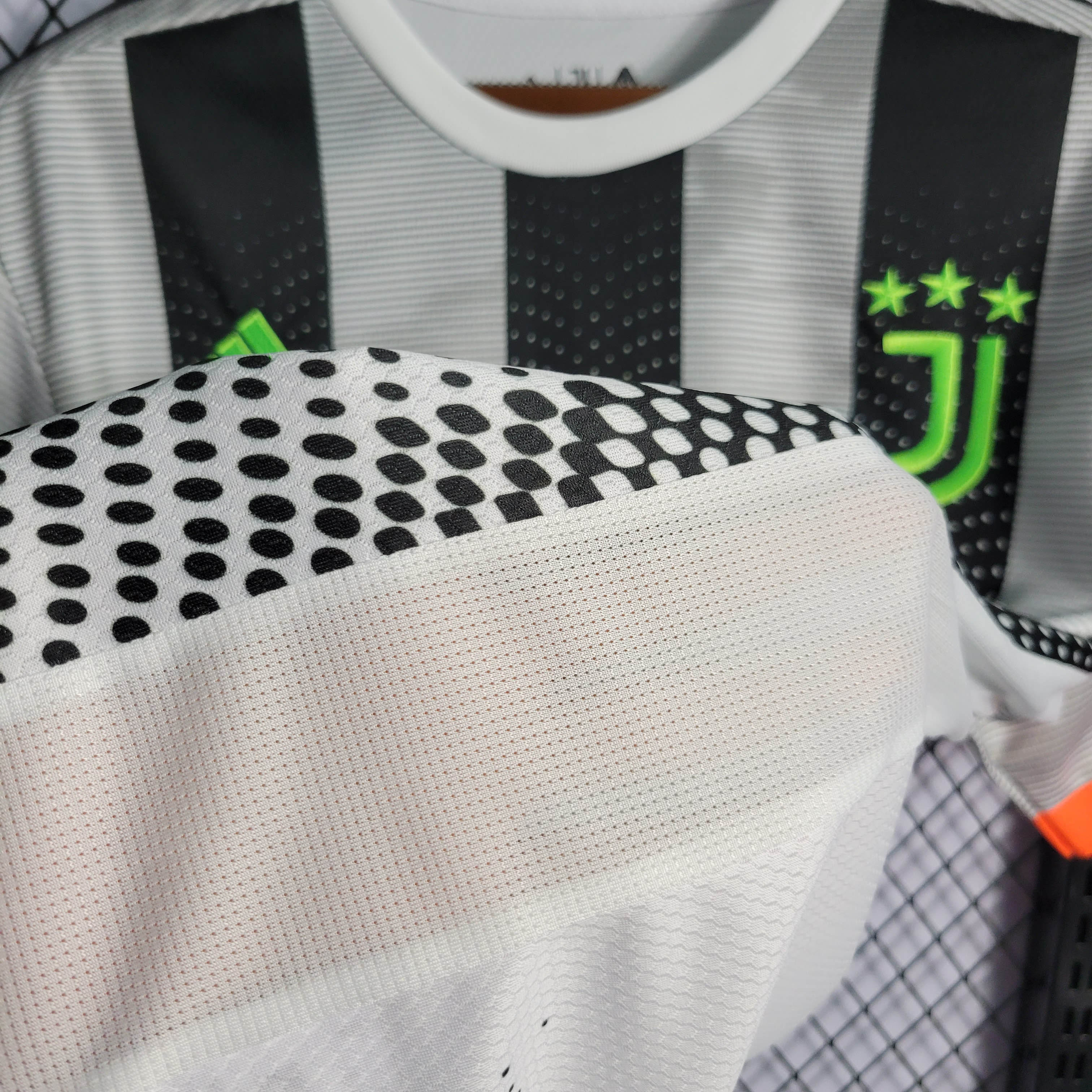 2019/2020 Retro Juventus Joint Edition Black and White Stripes Soccer Jersey 1:1 Thai Quality:football jersey mysite: unitedjerseyfootball 邓江浪:football