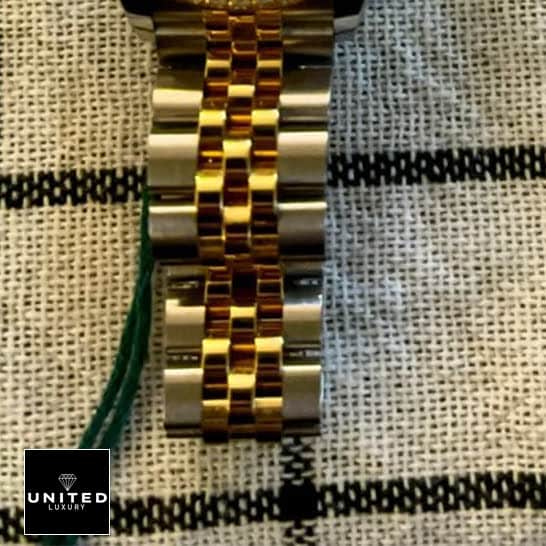 Rolex Datejust 279383RBR-0003 Champagne & Diamond Dial Replica 5 Rolex Datejust 279383RBR-0003 Yellow Gold Jubilee Bracelet Replica on the table