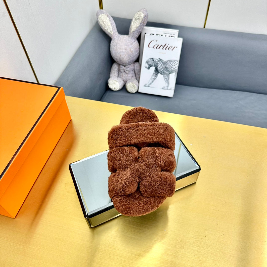 CHYPRE SANDAL IN UMBER BROWN SHEARLING、mysite、Cacoeks