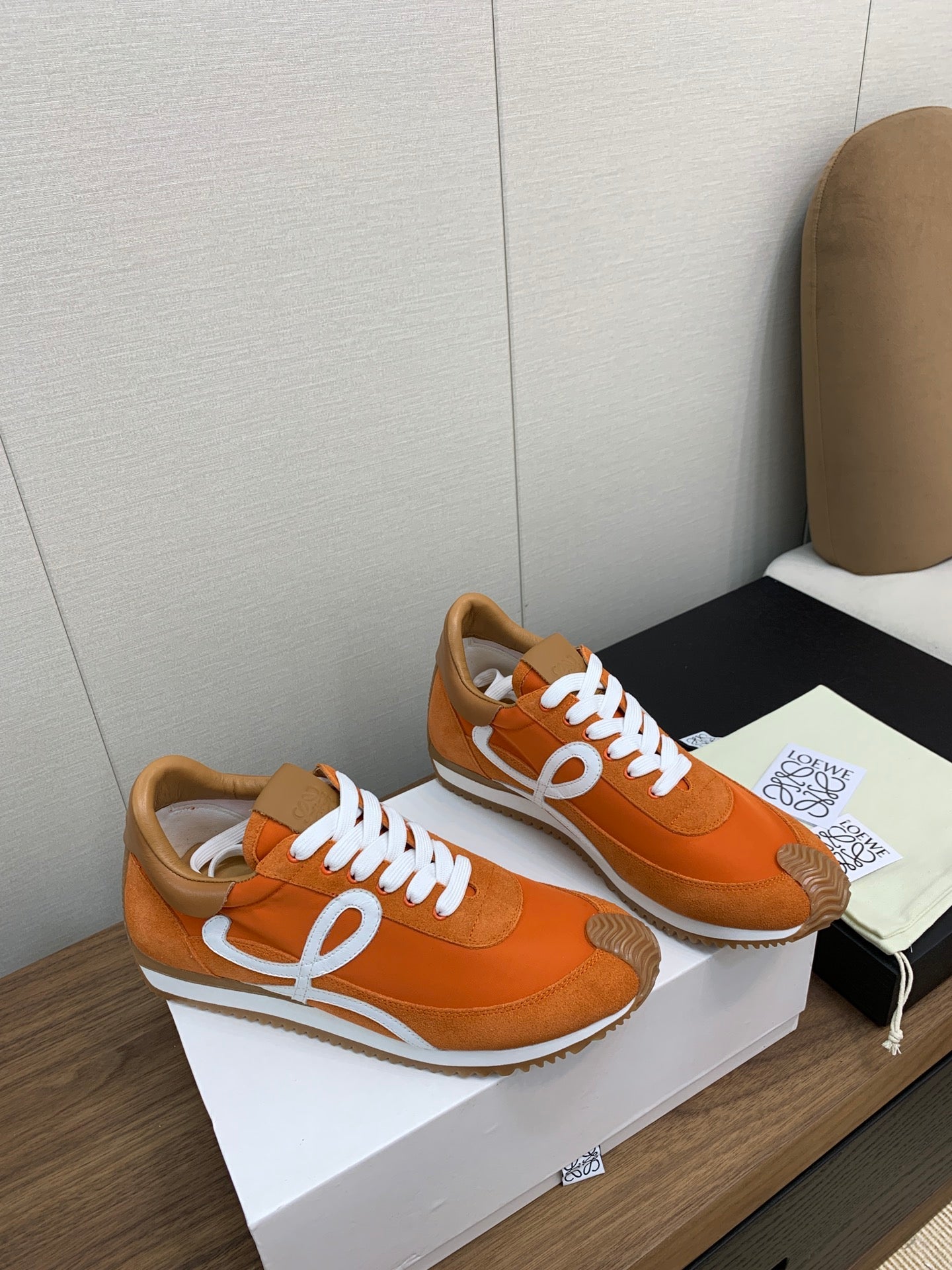 LW FLOW RUNNER SNEAKER ORANGE SUEDE、mysite、Cacoeks