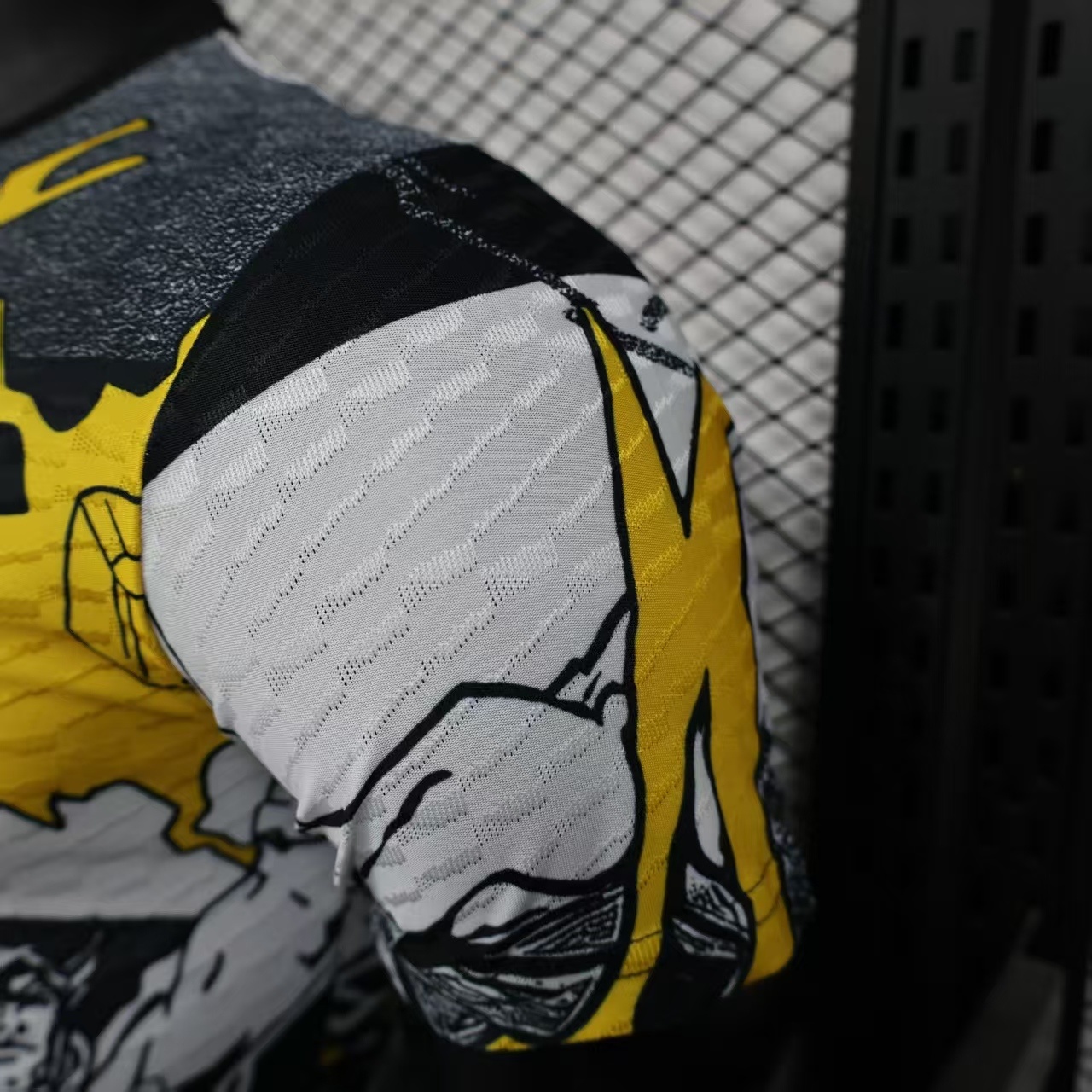 2025/2026 Player Version Real Madrid Manga Special Edition black&white:football jersey mysite: unitedjerseyfootball 邓江浪:football