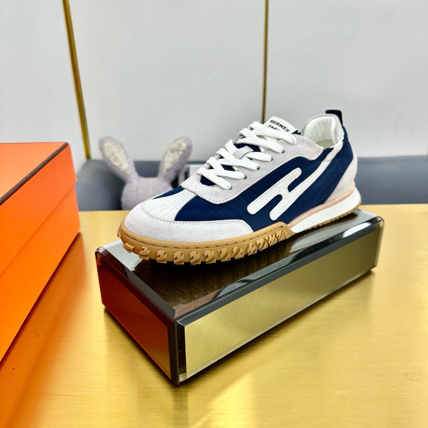 JET SNEAKER IN PALE GRAY SUEDE AND NAVY BLUE NAPPA LEATHER、mysite、Cacoeks