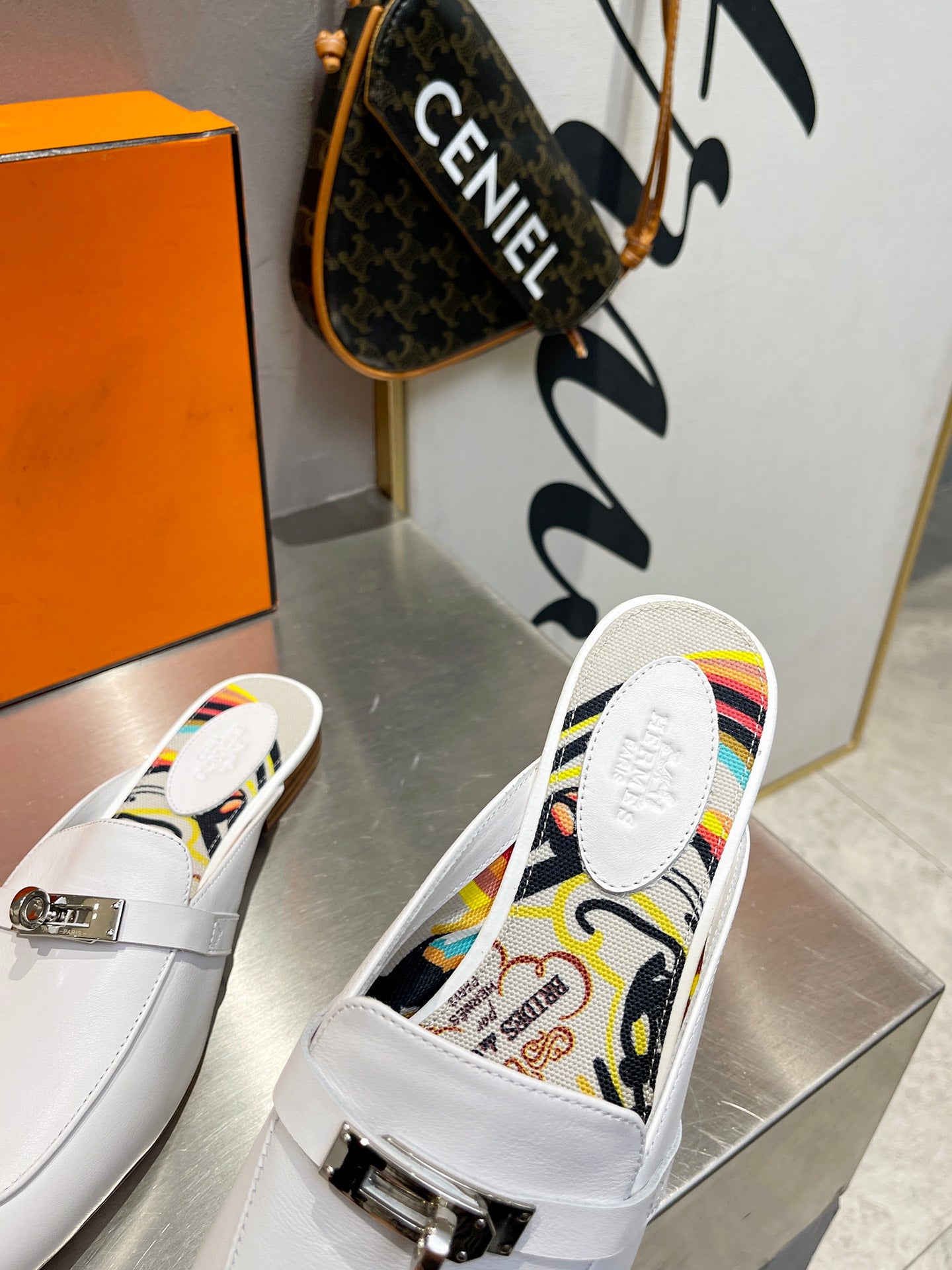 0Z MULE WHITE CALFSKIN WITH BLACK PATTERN、mysite、Cacoeks