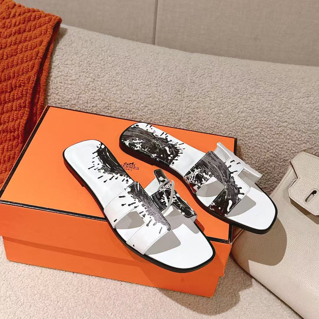 0RAN SANDAL IN BLACK MIX WHITE CALFSKIN、mysite、Cacoeks