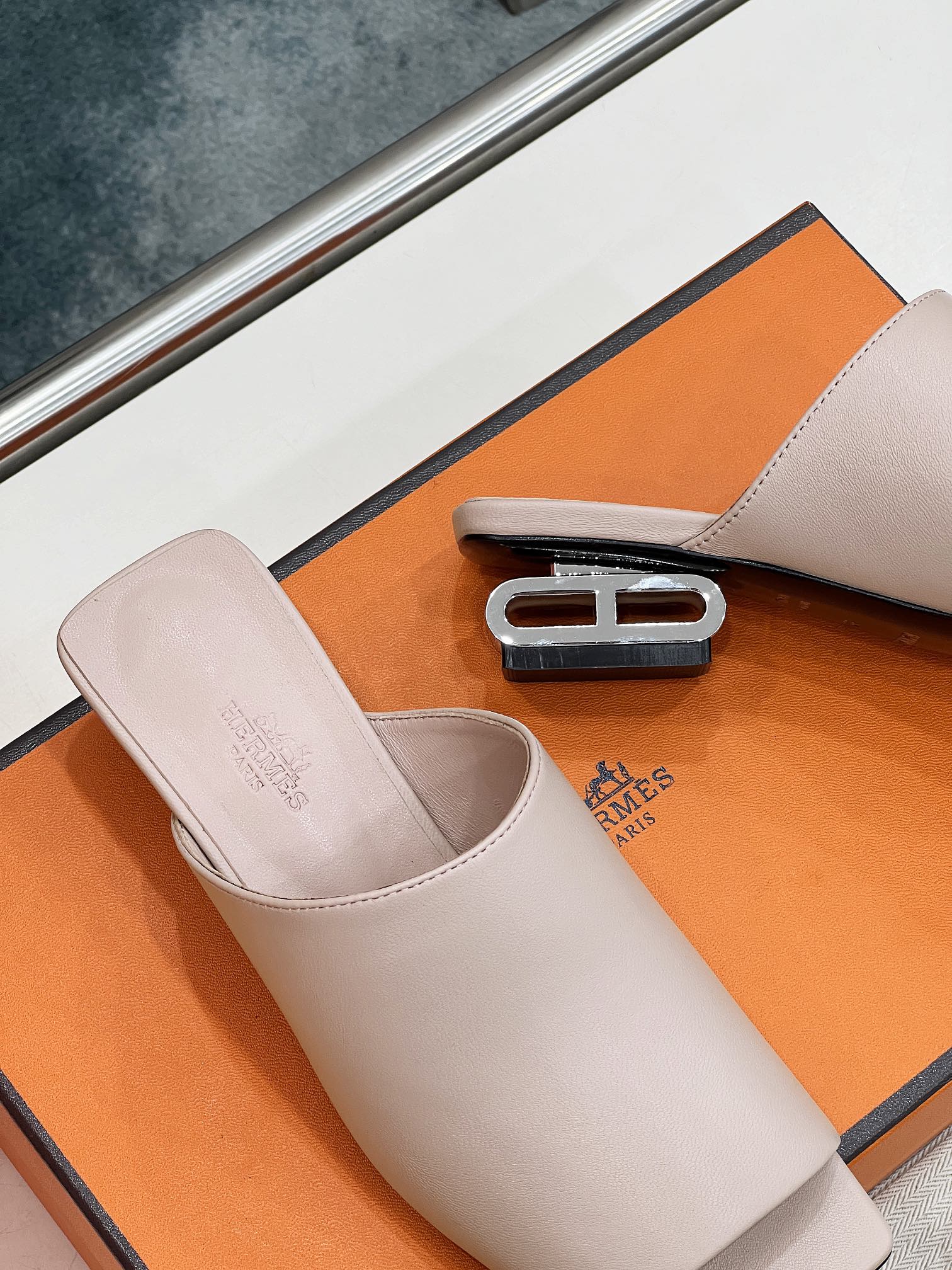 IDOLE SANDAL IN BABY PINK CALFSKIN、mysite、Cacoeks