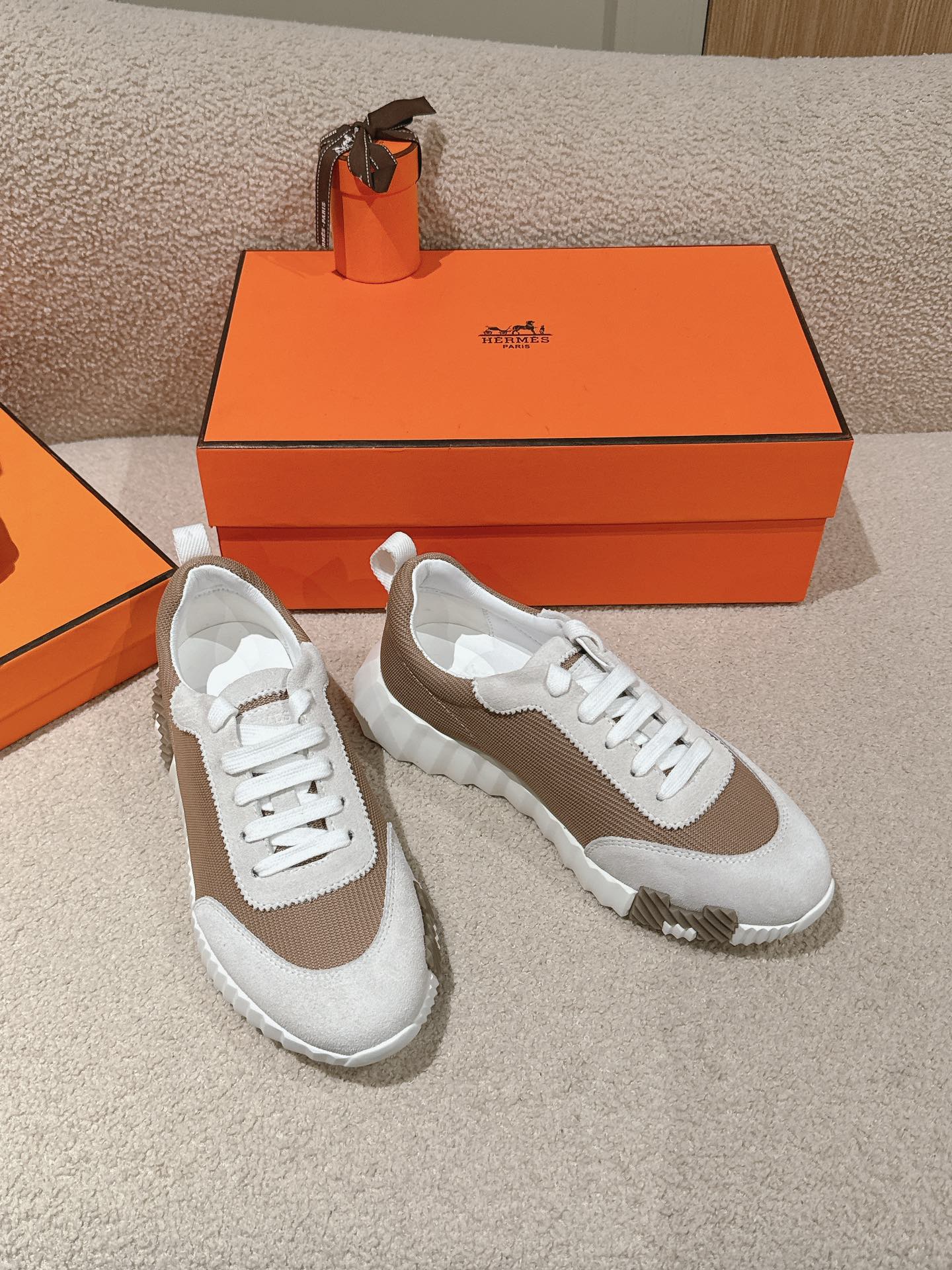 MAINLAND SNEAKER IN PALE GRAY SUEDE AND LIGHT BROWN BREATHABLE MESH FABRIC、mysite、Cacoeks