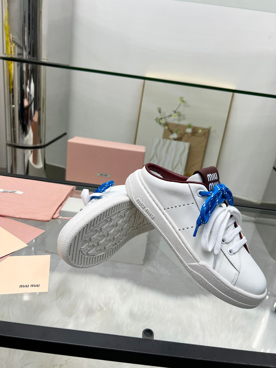 SNEAKER MULES IN WHITE CALFSKIN WHITE BLUE LACES、mysite、Cacoeks