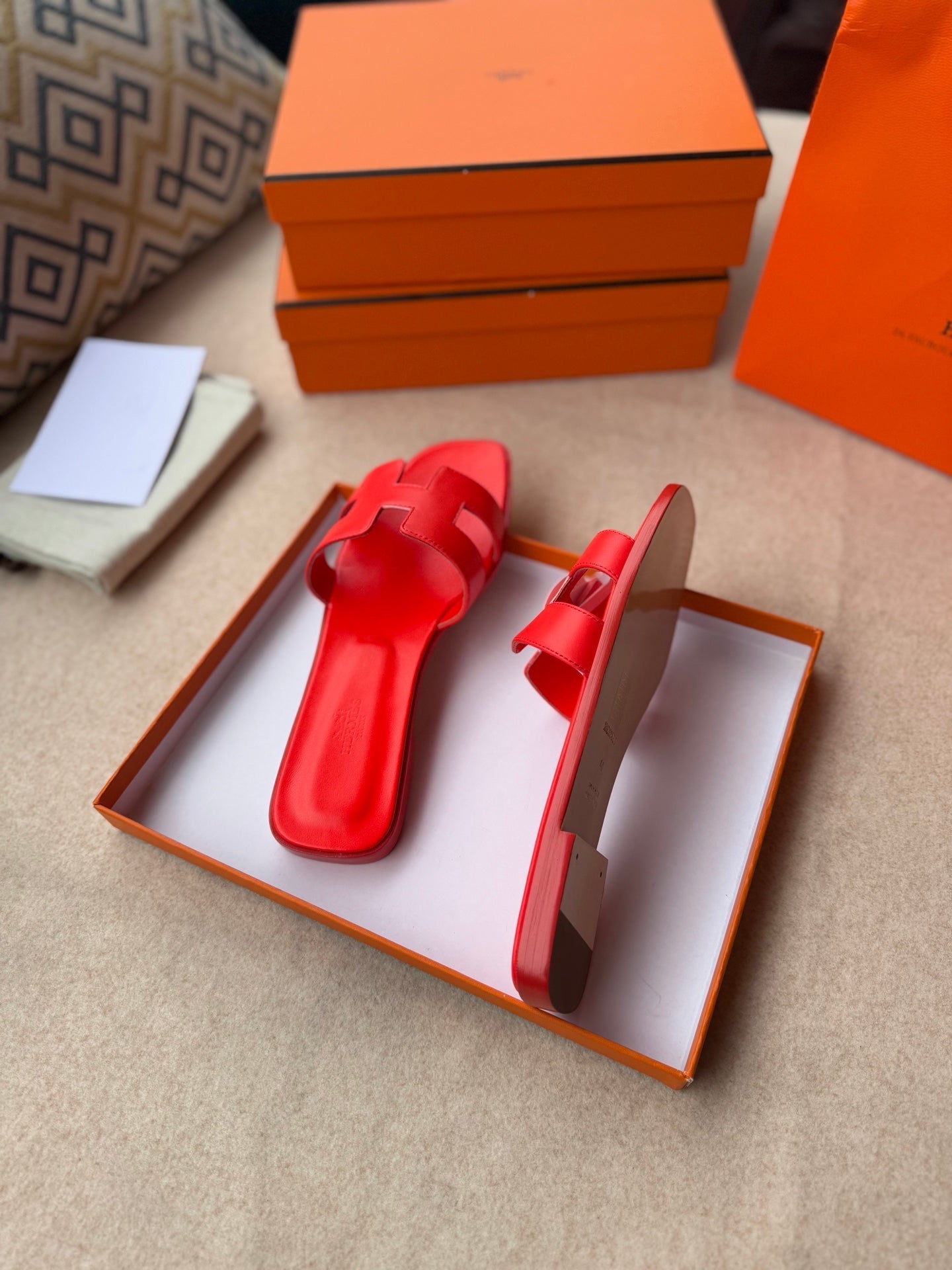 0RAN SANDALS IN CHERRY RED CALFSKIN、mysite、Cacoeks