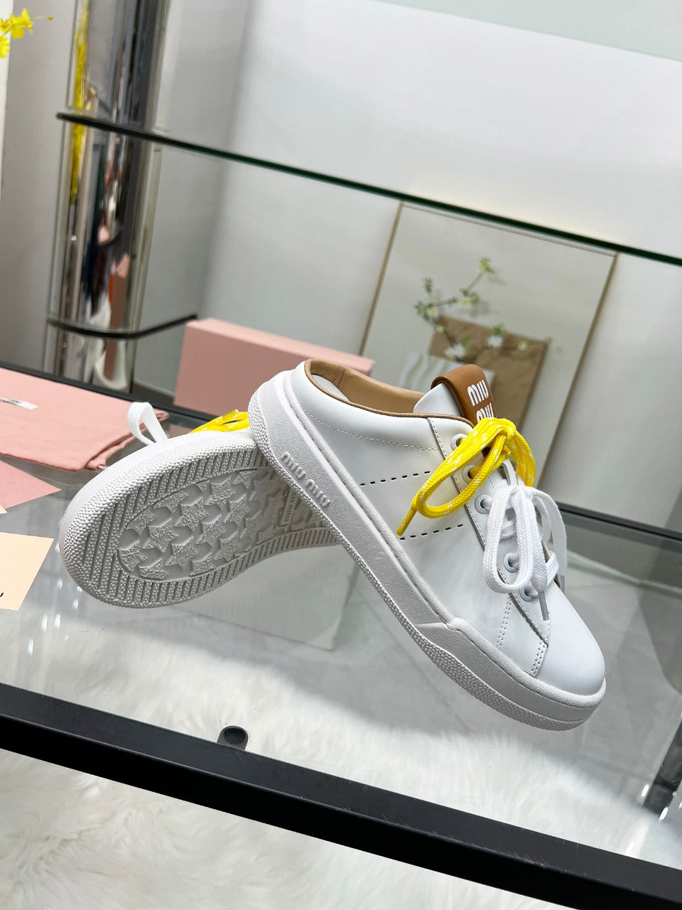 SNEAKER MULES IN WHITE MIX BROWN CALFSKIN WHITE YELLOW LACES、mysite、Cacoeks