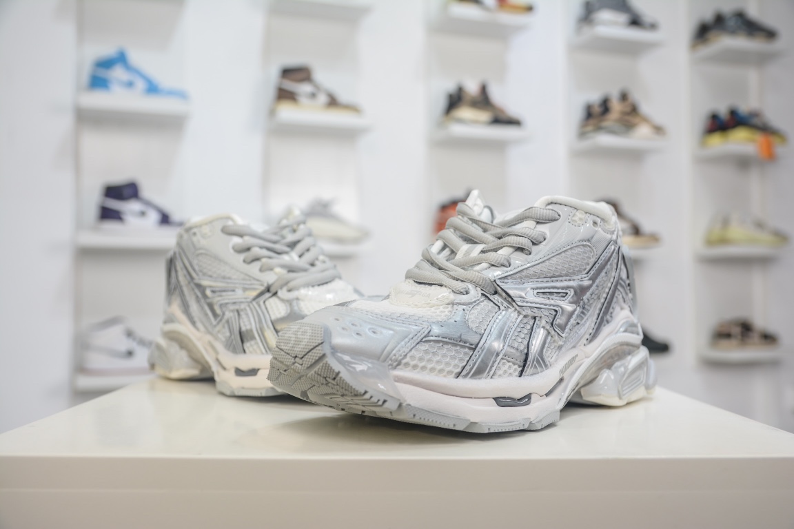 Balenciaga Runner Trainer in Off White、mysite、Cacoeks