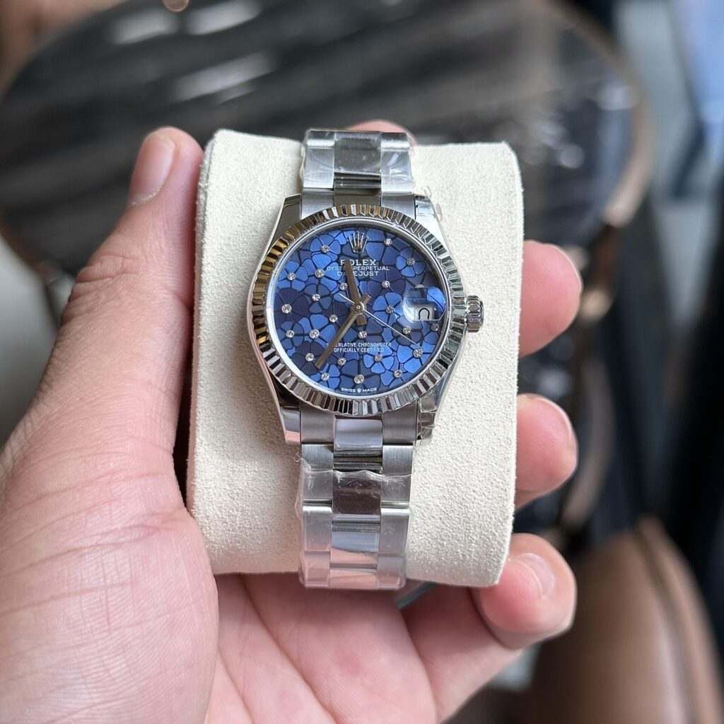Đồng Hồ Rolex Nữ DateJust Replica Mặt Số Cây Lá Màu Xanh Dương 31mm (2)