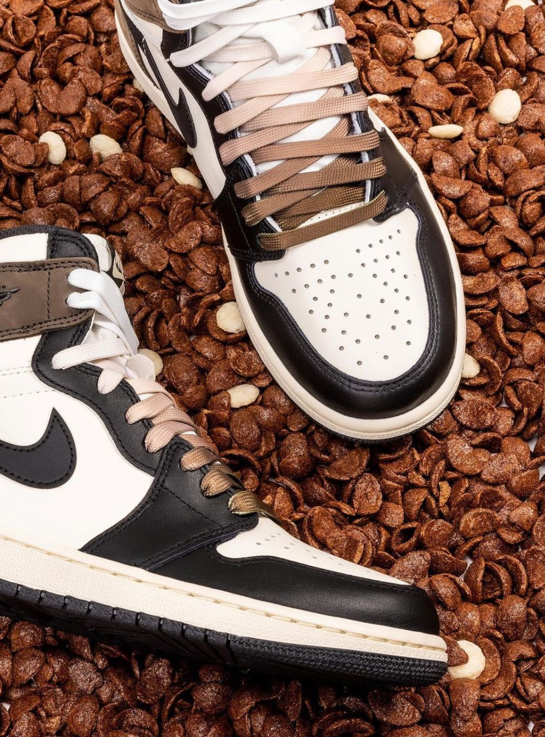 Air Jordan 1 Retro High Dark Mocha、JORDAN、Cacoeks