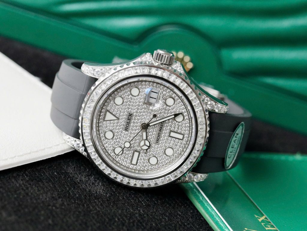 Đồng Hồ Rolex Yacht-Master Chế Tác Full Kim Cương Moissanite Dây Cao Su 42mm (2)