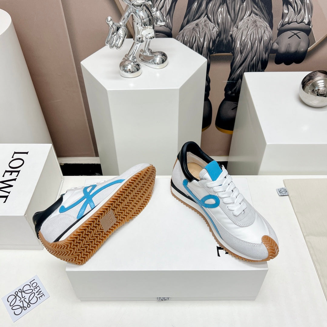 FLOW RUNNER SNEAKER IN PALE GRAY MIX BLUE SUEDE AND SHEEPSKIN、mysite、Cacoeks