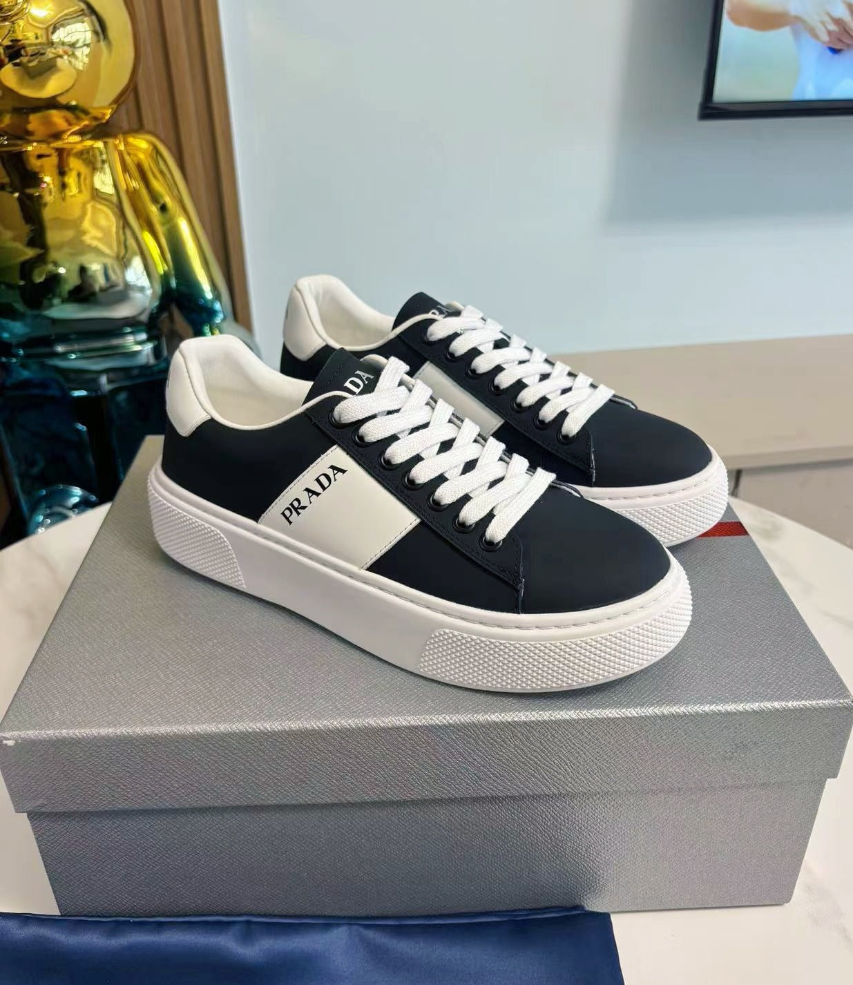 PRADA 25S LEATHER LOGO OUTLET SNEAKERS BLUISH BLACK CALFSKIN、mysite、Cacoeks