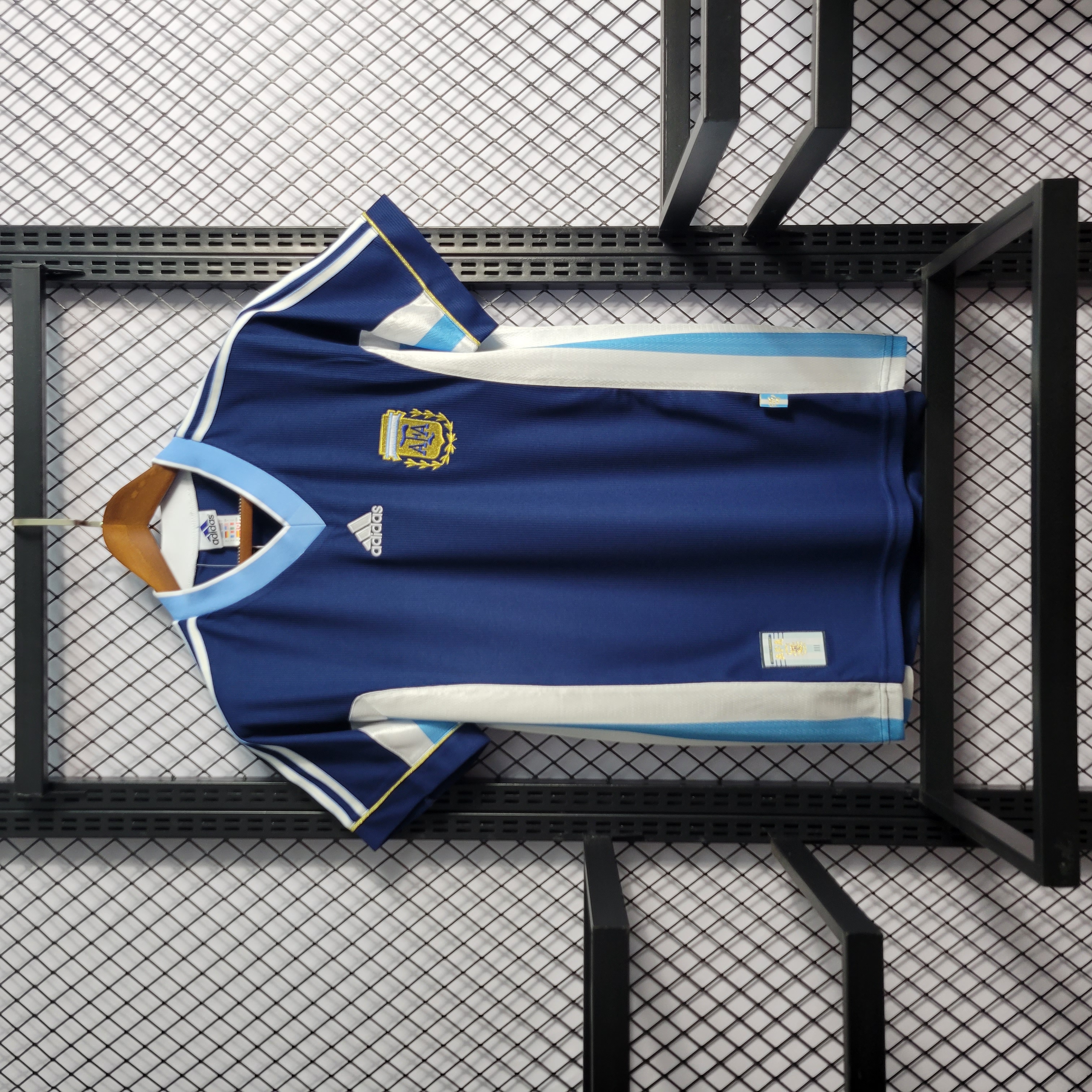 Higojerseys-Retro Argentina 1998 Away Stadium Jersey