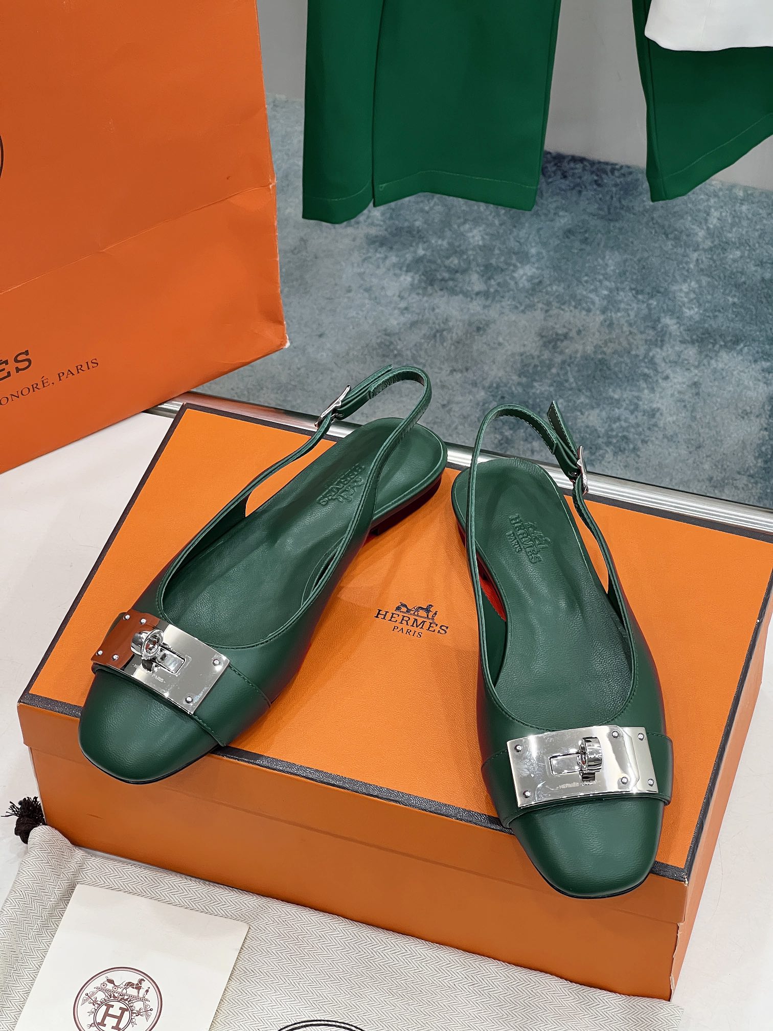 INNOCENTE SLINGBACK CASTLETON GREEN CALKSIN、mysite、Cacoeks