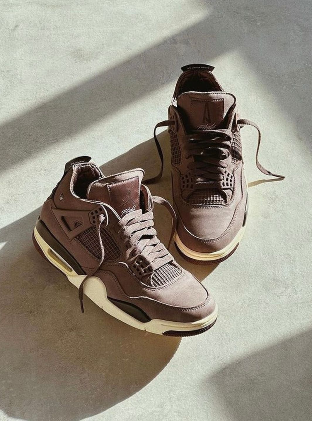 Air Jordan 4 Retro A Ma Maniére Violet Ore、JORDAN、Cacoeks