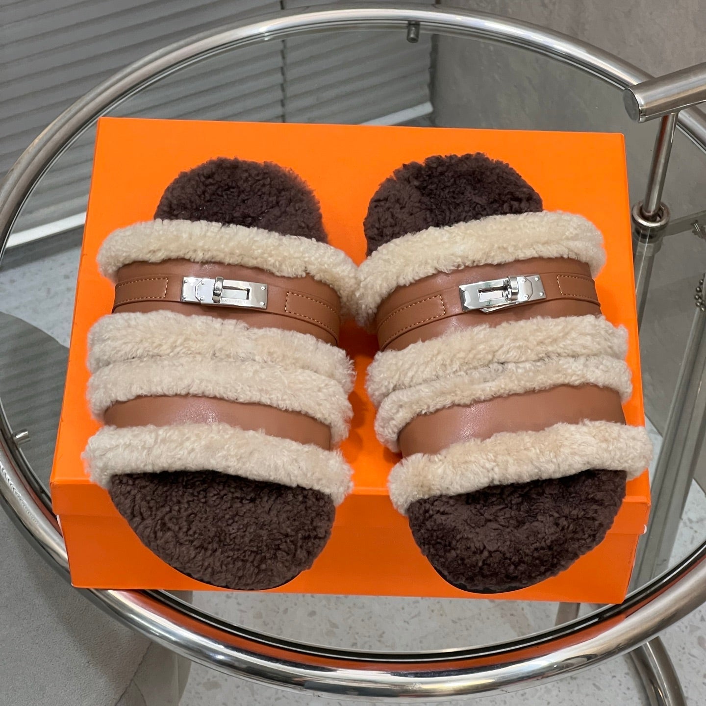 HM 25S SANDAL IN BEIGE WOOL AND BROWN LAMBSKIN WITH SILVER HARDWARE、mysite、Cacoeks