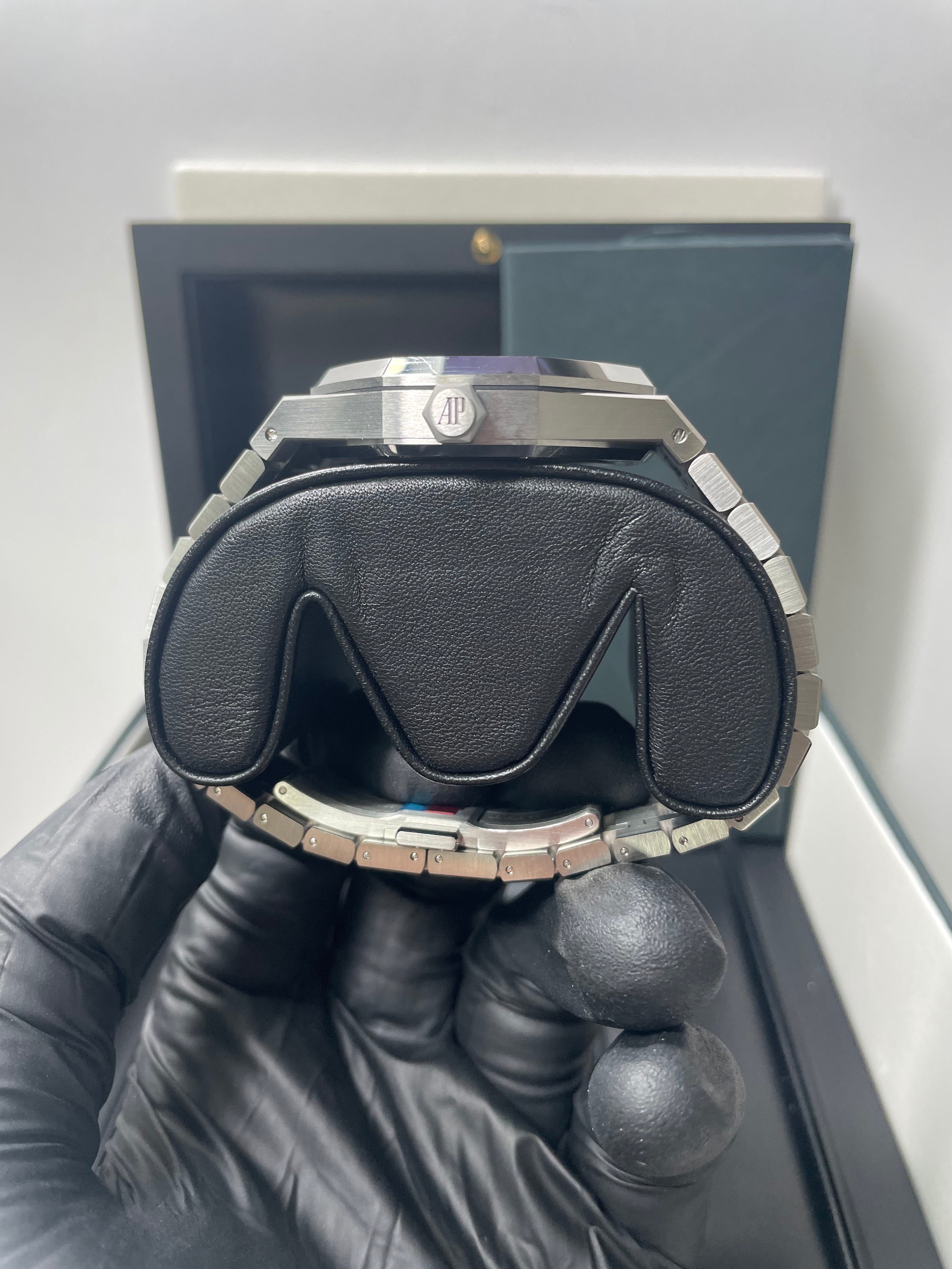 Watch 2