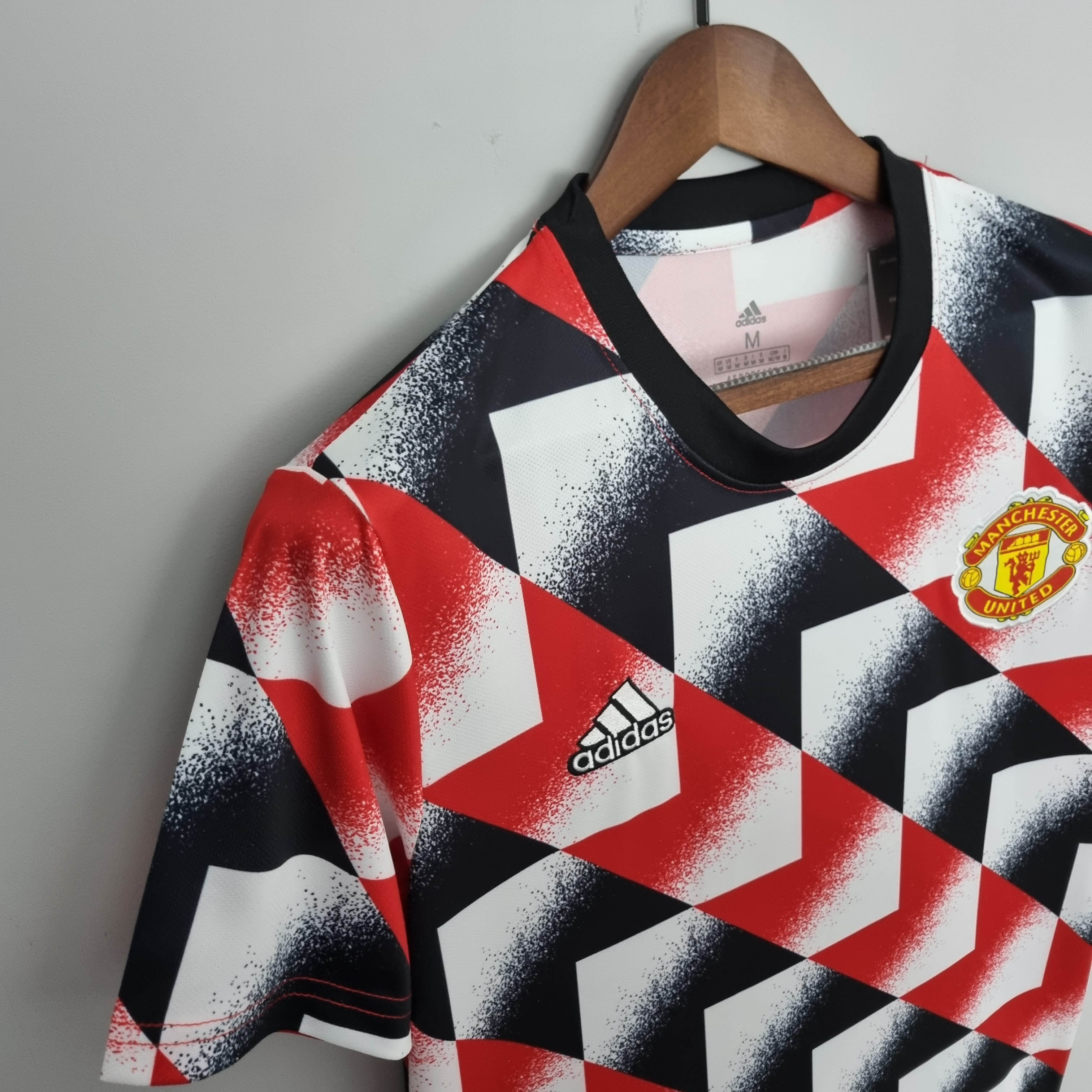 2022/2023 Manchester United Training Suit Red White Black Geometric Pattern 1:1 Thai Quality:football jersey mysite: unitedjerseyfootball 邓江浪:football