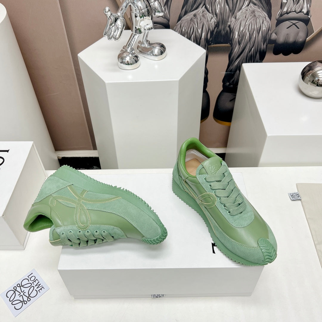 FLOW RUNNER SNEAKER IN BASIL GREEN SUEDE AND SHEEPSKIN、mysite、Cacoeks