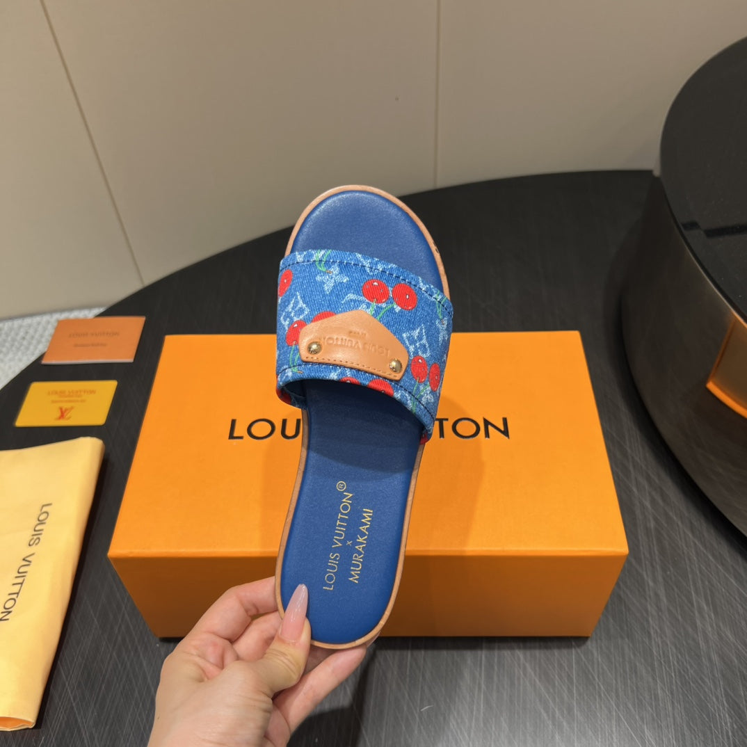 LV SLIDE SANDALS 25S IN DARK BLUE DENIM AND CALFSKIN WITH LOGO PRINT、mysite、Cacoeks