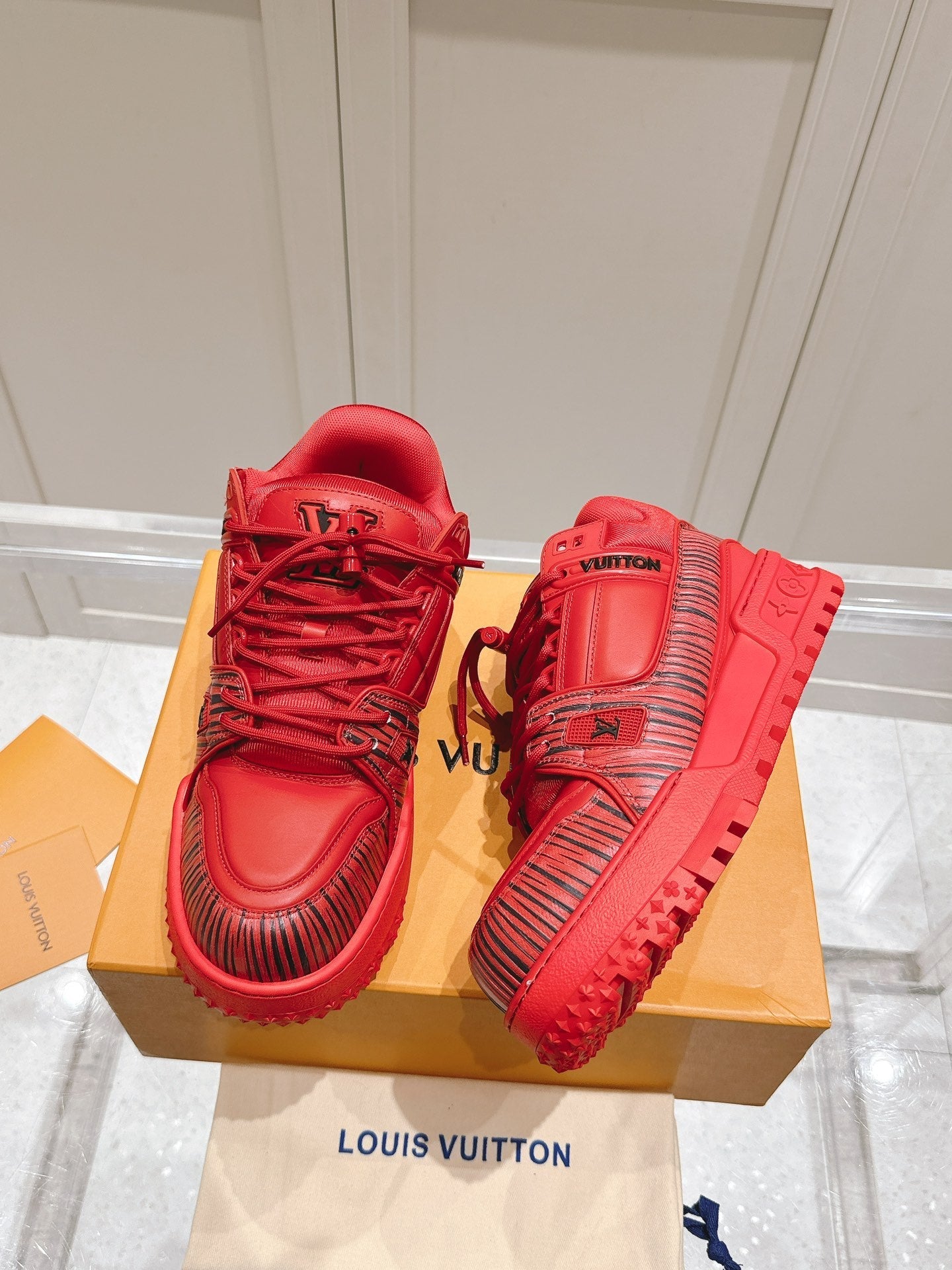LV TRAINER MAXI LV X PARK SEO-BO IN RUBY RED CALFSKIN、mysite、Cacoeks