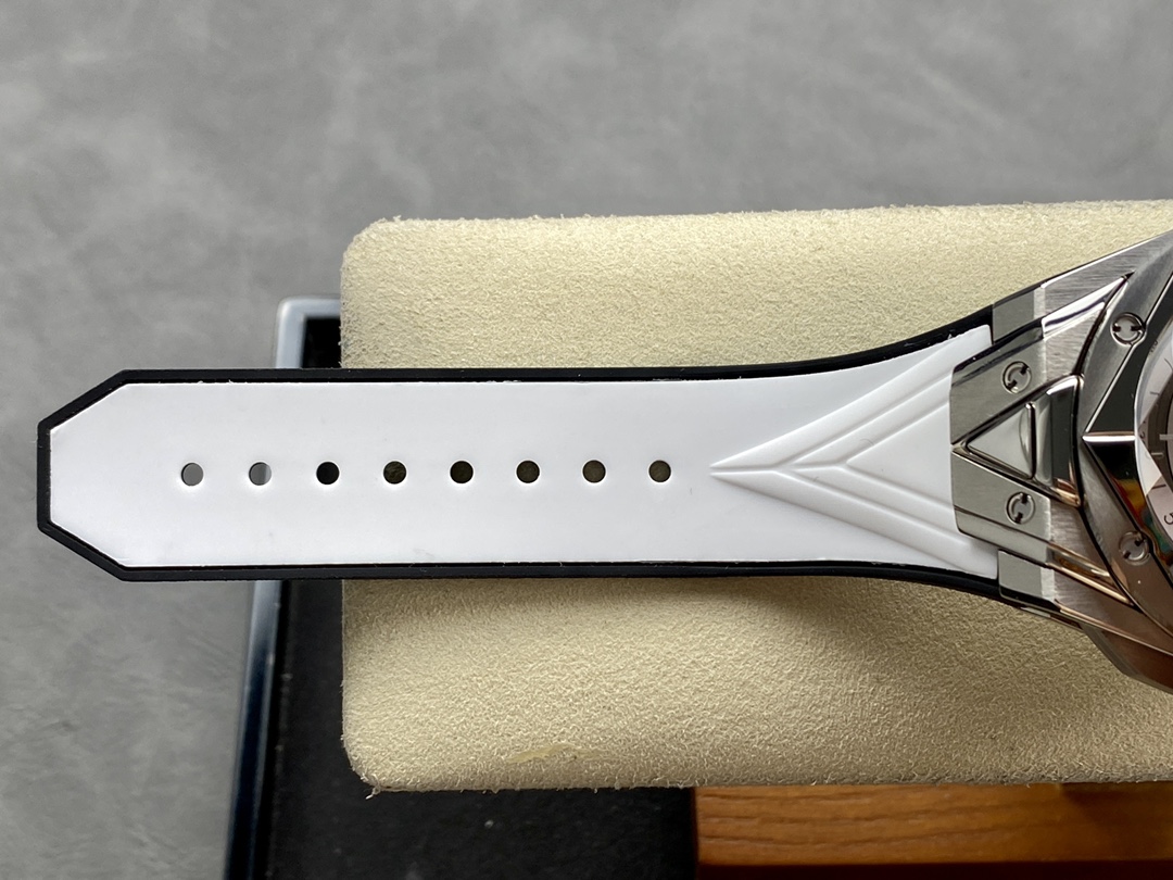 418.NX.2001.RX.1604.MXM20 Hublot Big Bang Titanium-fasswatch