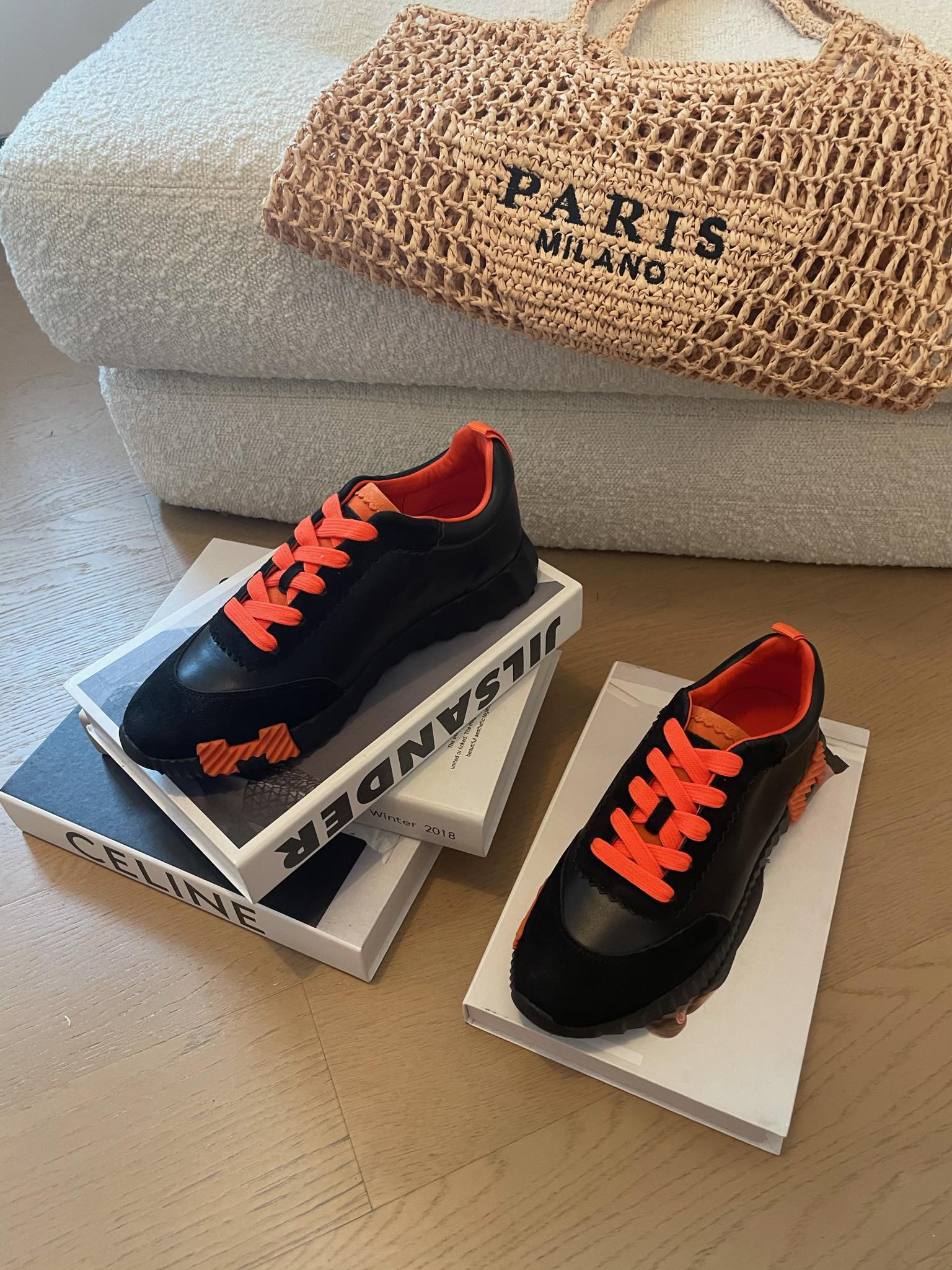 BOUNCING SNEAKERS BLACK CALFSKIN WITH ORANGE LACES、mysite、Cacoeks