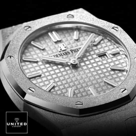 Audemars Piguet Royal Oak 67653BC.GG.1263BC.01 Frosted Replica 21 1 2 1 Audemars Piguet royal oak frosted replica close up view