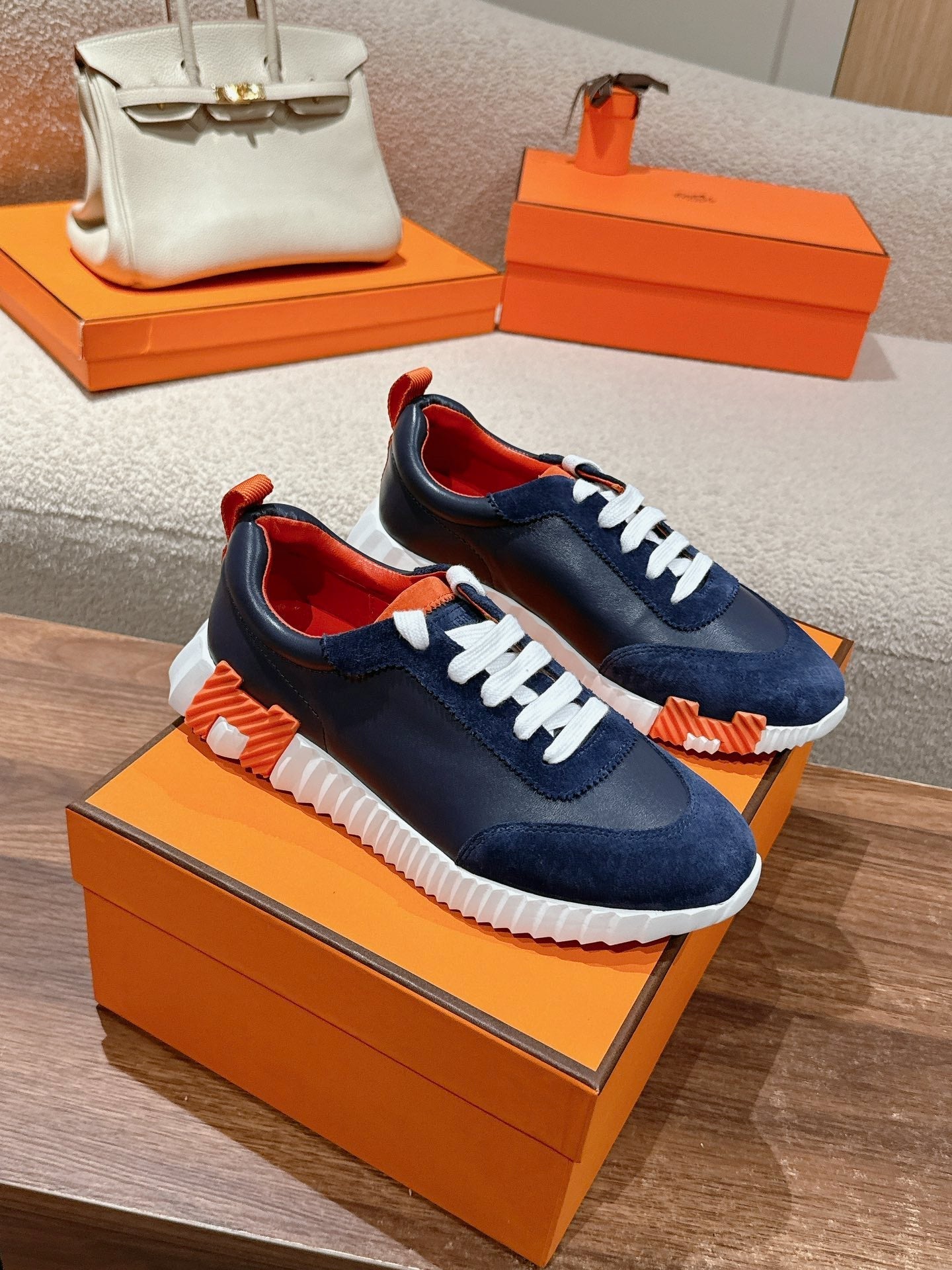 MAINLAND SNEAKER IN NAVY BLUE SUEDE AND CALFSKIN 959294、mysite、Cacoeks