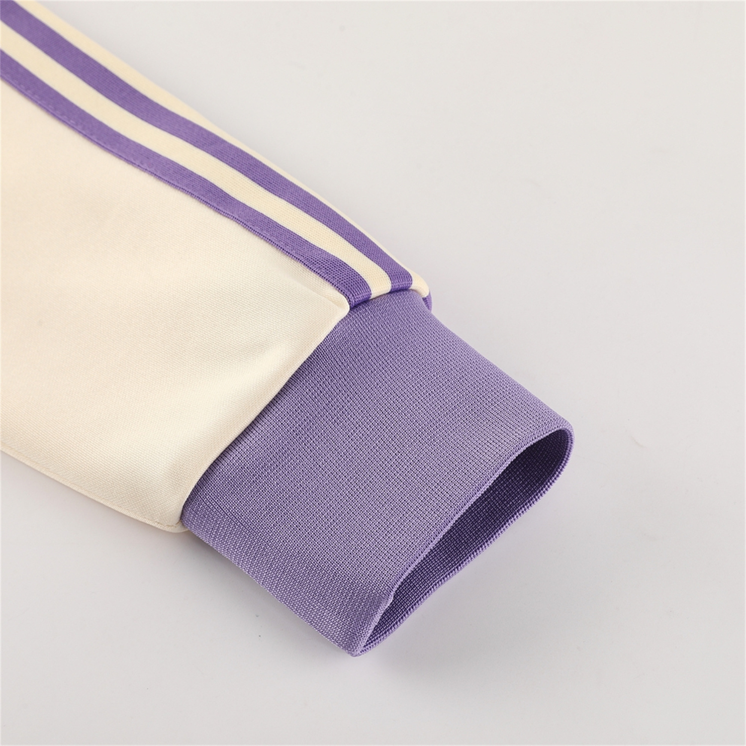 UltraTrikot-Real Madrid 24-25 Throwback Jacket Training Tracksuit - Off-white Jackets & Purple Pants