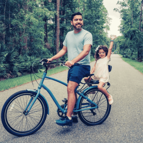 Man_Riding_EVRY_journey_FAT_TIRE_500W_with_Kid