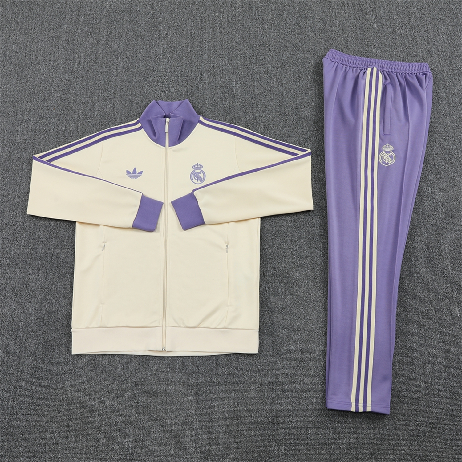 UltraTrikot-Real Madrid 24-25 Throwback Jacket Training Tracksuit - Off-white Jackets & Purple Pants